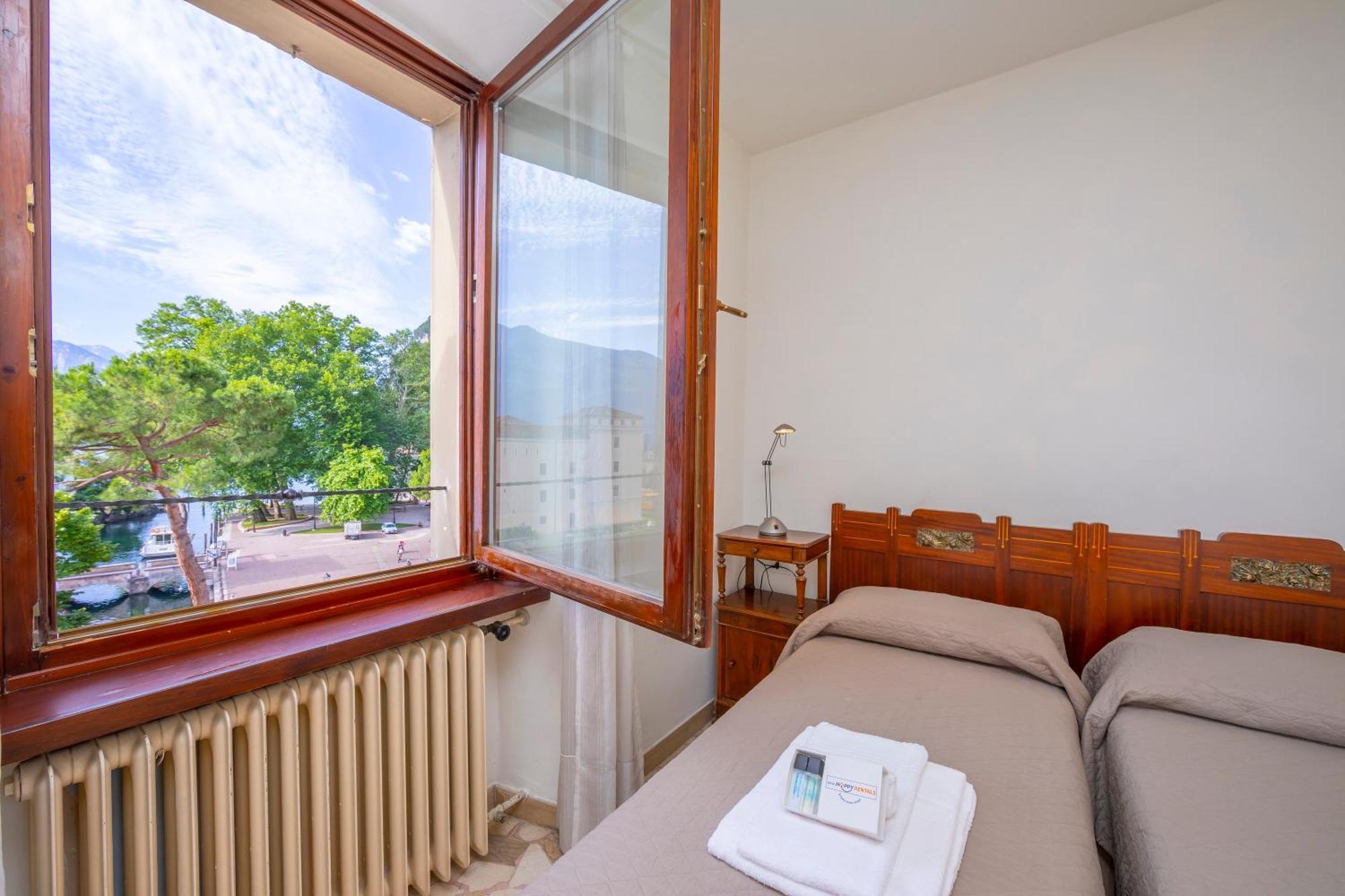 Residenza Rocca Del Lago 3 - Happy Rentals Riva del Garda Exterior foto